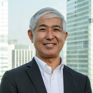 兼久隆行氏