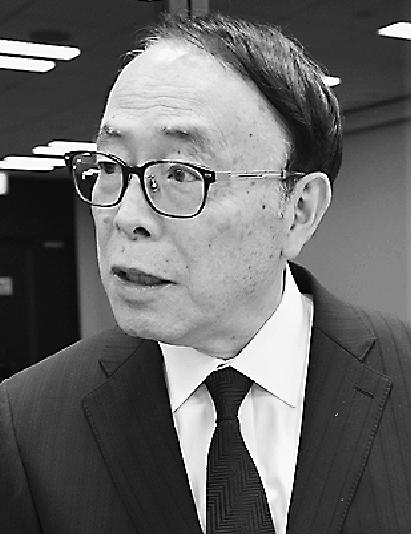 本郷氏