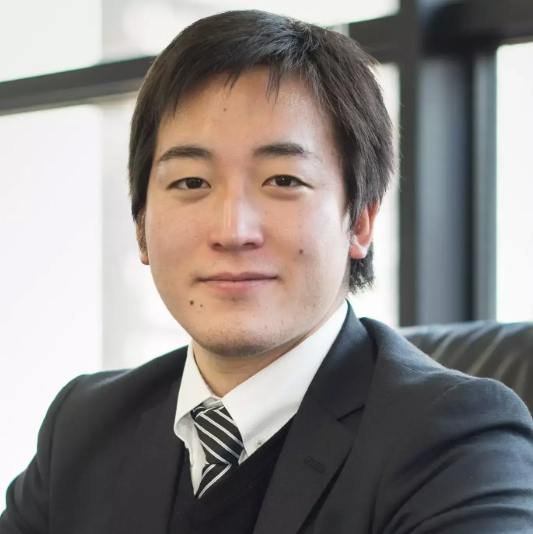 新井恵介氏