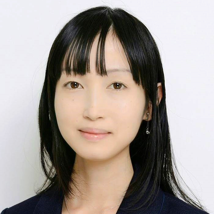 石井くるみ氏